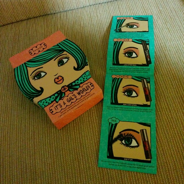 Benefit(ベネフィット)のセール！【日本未入荷】ベネフィットメイクアップセット 缶ボックス入り コスメ/美容のキット/セット(コフレ/メイクアップセット)の商品写真
