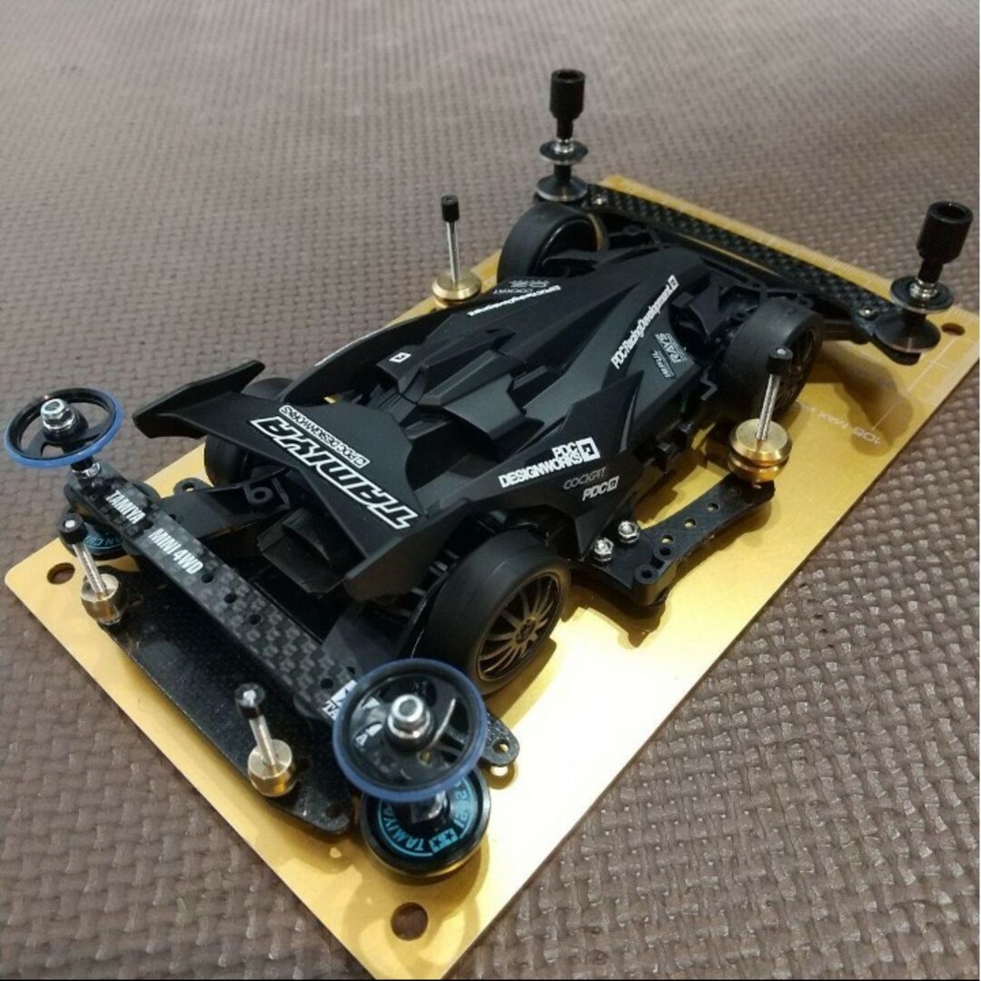 ミニ四駆 完成品 B-MAX アバンテMKⅢ アズールの通販 by ゆか ミニ四駆 完成品 B-MAX アバンテMKⅢ アズールの通販 by ゆか