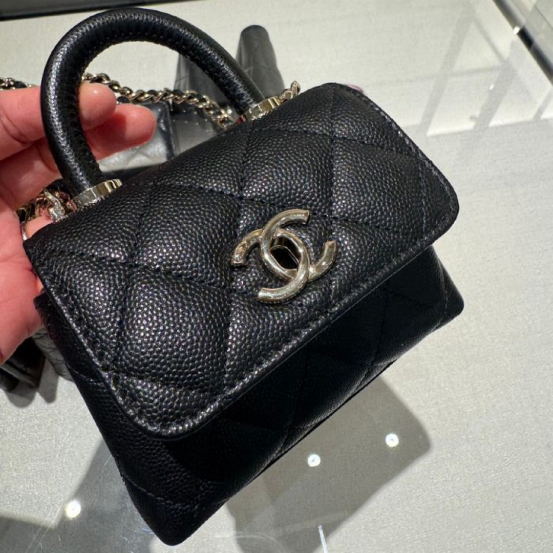 CHANEL - CHANEL ココハンドル マイクロミニ 11(新品未使用 CHANEL - CHANEL ココハンドル マイクロミニ 11(新品未使用
