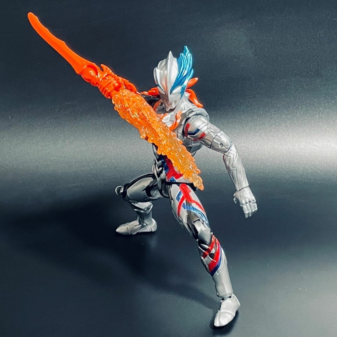 BANDAIウルトラアクションフィギュア ウルトラマンブレーザー ファードラン エンタメ/ホビーのフィギュア(特撮)の商品写真