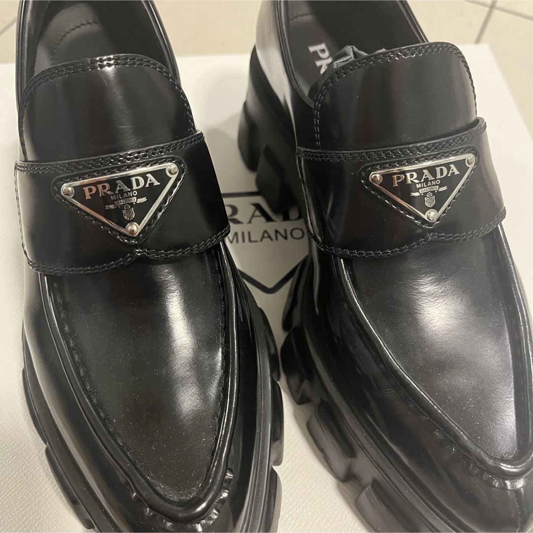 本物PRADAプラダモノリスポインテッドトゥ ローファー RE nylon 本物PRADAプラダモノリスポインテッドトゥ ローファー RE nylon