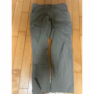 ARC'TERYX - ARC'TERYX ナイロンパンツの通販 by M.SHOP ARC'TERYX - ARC'TERYX ナイロンパンツの通販 by M.SHOP