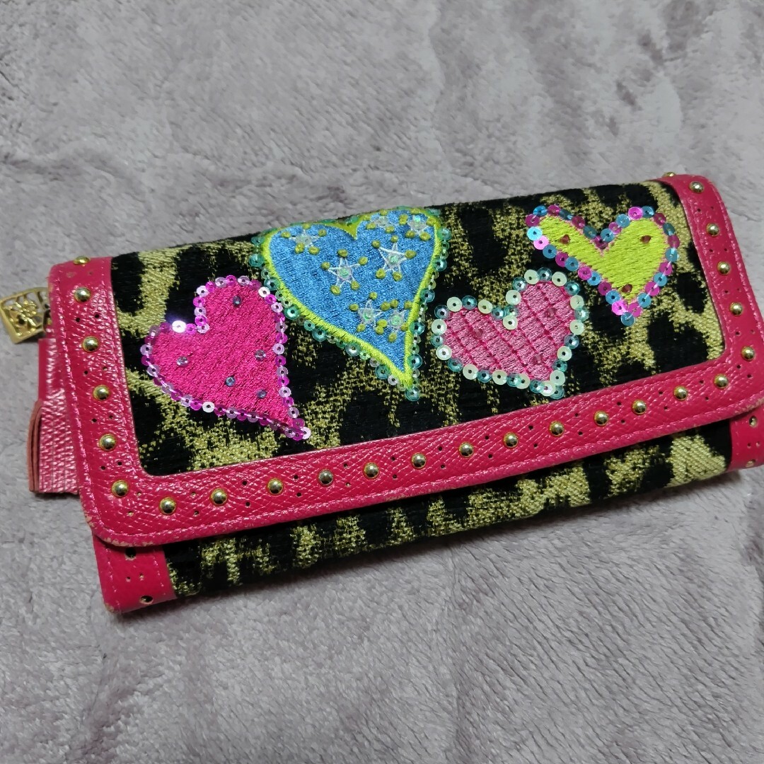 シンクビー コインケース 小銭入れ 刺繍 キーホルダー付き 新品 硬 シンクビー コインケース 小銭入れ 刺繍 キーホルダー付き 新品 硬