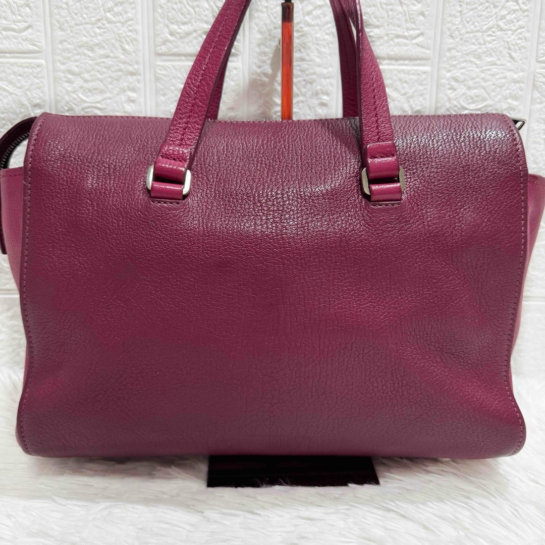 超美品✨miumiu ミュウミュウ アーカイブ 2way ハンドバッグ A4可能 超美品✨miumiu ミュウミュウ アーカイブ 2way ハンドバッグ A4可能