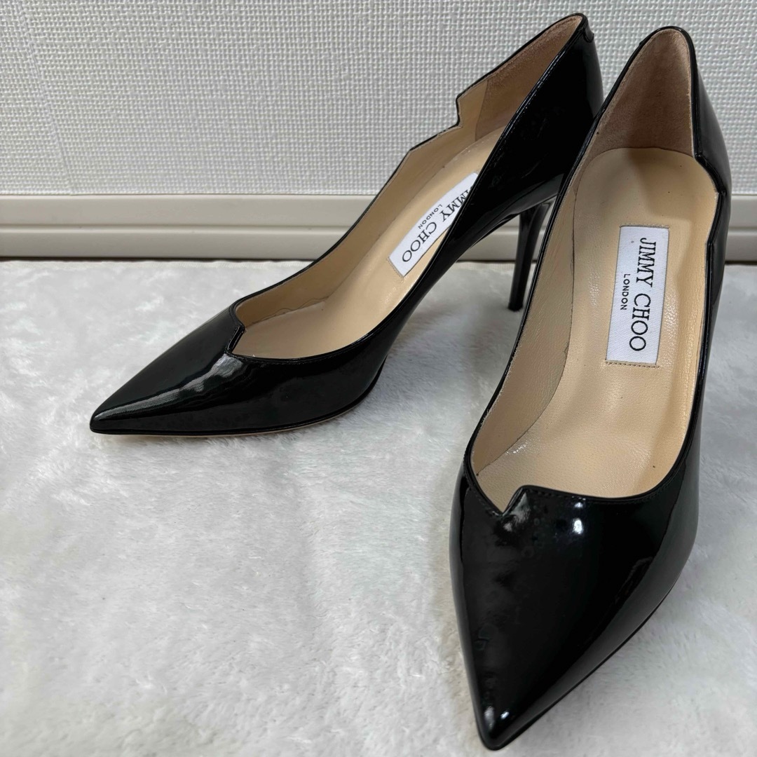 ✨JIMMY CHOO✨ジミーチュウ パンプス ヒール エナメル ブラック 黒 ✨JIMMY CHOO✨ジミーチュウ パンプス ヒール エナメル ブラック 黒
