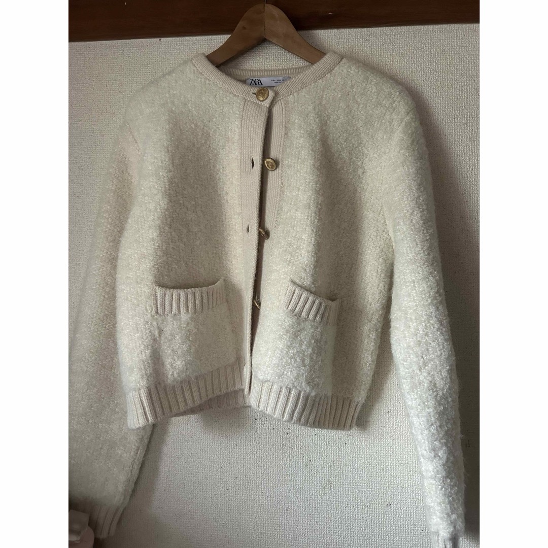 ZARA - ZARAのブークレニットカーディガンの通販 by sss..|ザラ ZARA - ZARAのブークレニットカーディガンの通販 by sss..|ザラ