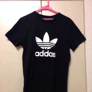 アディダス(adidas)のadidas 人気Tシャツ(Tシャツ(半袖/袖なし))