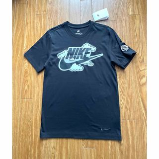 NIKE - 【新品未使用】NIKE BY YOU ナイキバイユー Tシャツ 黒の NIKE - 【新品未使用】NIKE BY YOU ナイキバイユー Tシャツ 黒の