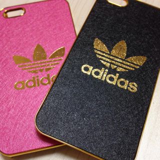 アディダス(adidas)のアディダス♡iPhoneケース(モバイルケース/カバー)