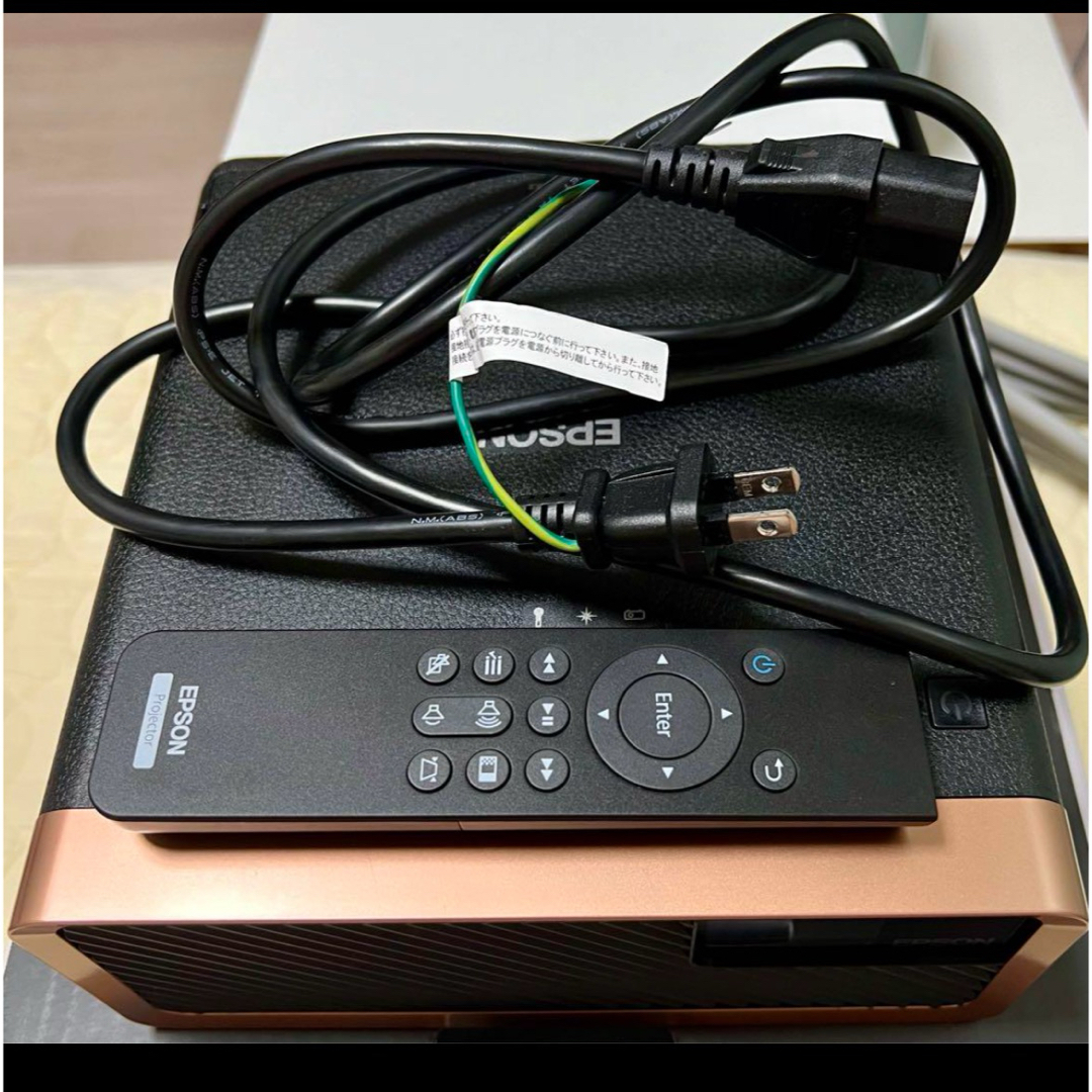 美品】ホームプロジェクター EF 100B エプソン EF-100B ブラック 美品】ホームプロジェクター EF 100B エプソン EF-100B ブラック
