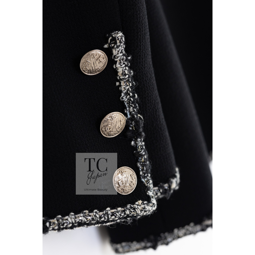 CHANEL - シャネル ジャケット CHANEL ブラック CC ロゴ CHANEL - シャネル ジャケット CHANEL ブラック CC ロゴ