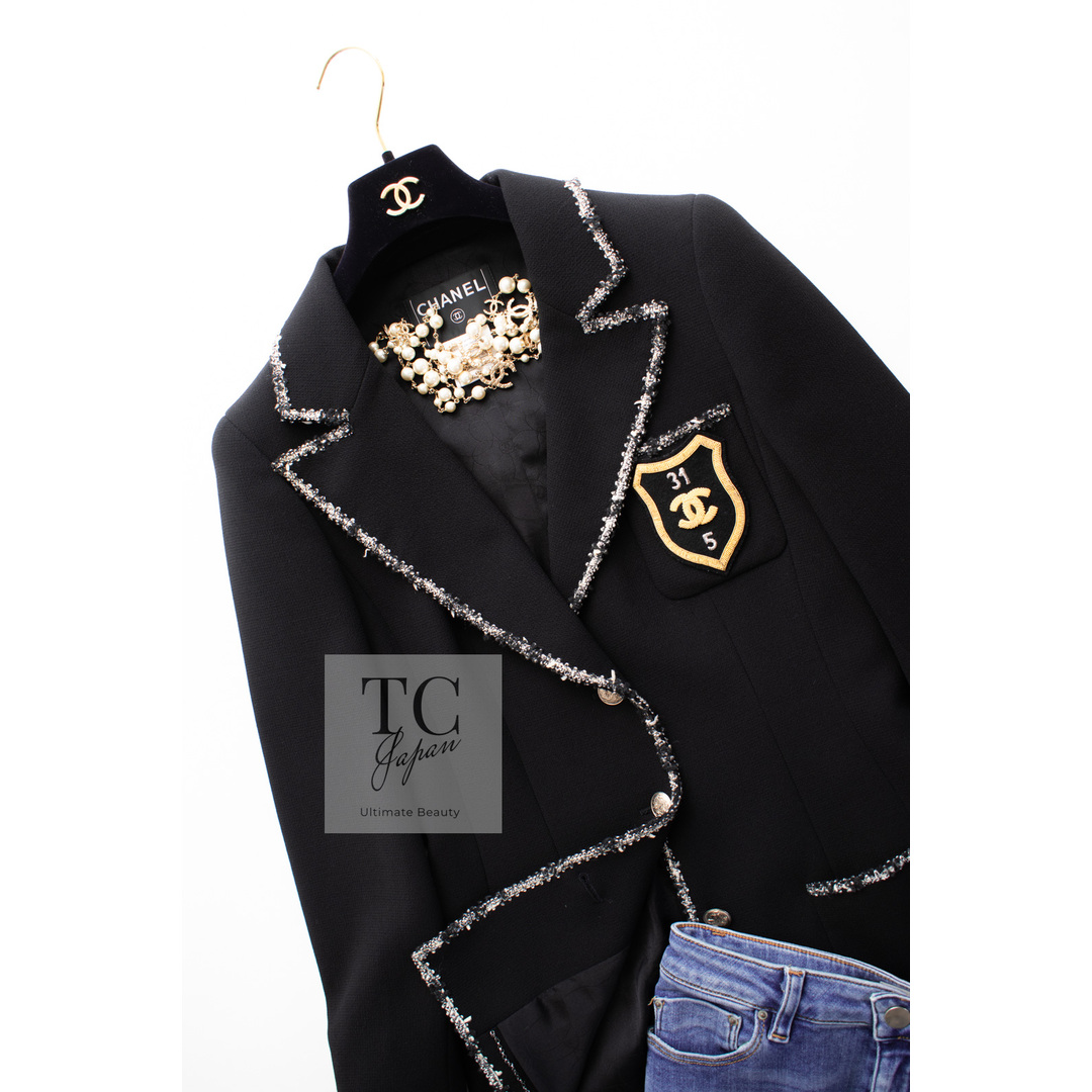 CHANEL - シャネル ジャケット CHANEL ブラック CC ロゴ CHANEL - シャネル ジャケット CHANEL ブラック CC ロゴ