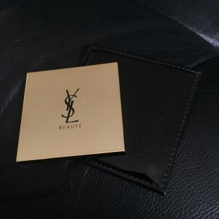 イヴサンローランボーテ(Yves Saint Laurent Beaute)のイヴサンローラン💞手鏡(卓上ミラー)