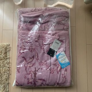 Yves Saint Laurent - イヴサンローラン シルク混綿毛布 ピンク Yves Saint Laurent - イヴサンローラン シルク混綿毛布 ピンク