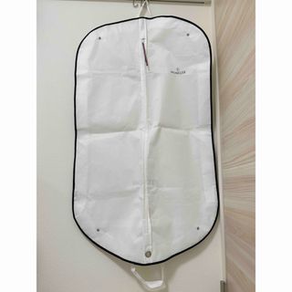MONCLER(押し入れ収納/ハンガー)のフリマアイテム一覧 MONCLER(押し入れ収納/ハンガー)のフリマアイテム一覧