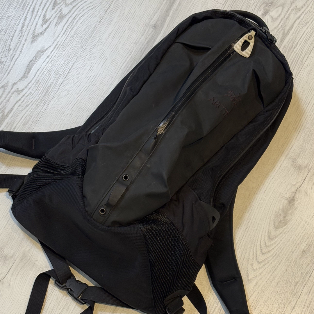 ARC'TERYX - アークテリクス Arro22 オッシュマンズ別注モデルの ARC'TERYX - アークテリクス Arro22 オッシュマンズ別注モデルの
