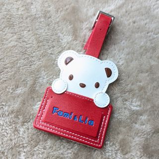 ファミリア familiar ネームタグ かたくっ ネームホルダー 名札 赤 ファミリア familiar ネームタグ かたくっ ネームホルダー 名札 赤