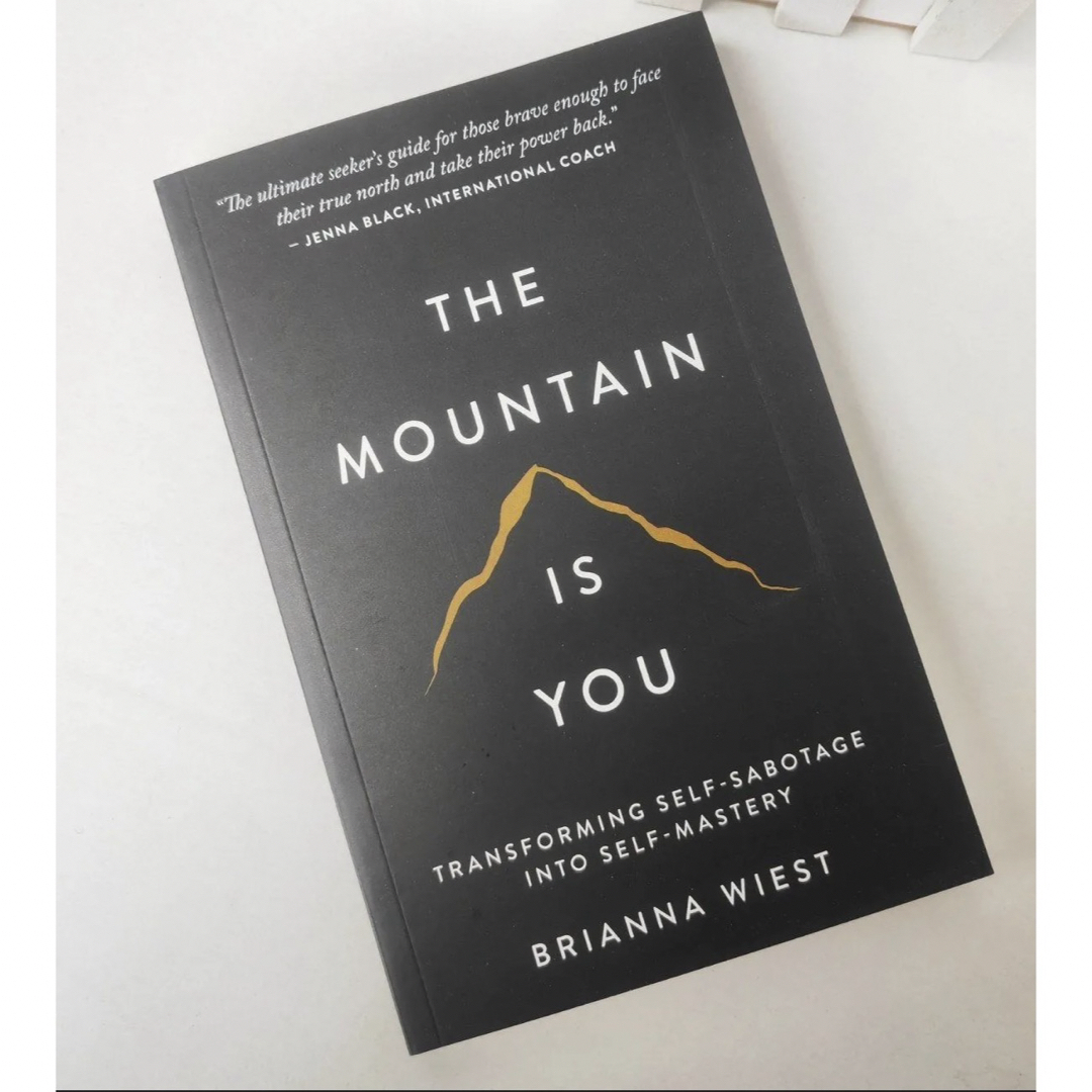 The mountain is you 英語 エンタメ/ホビーの本(洋書)の商品写真