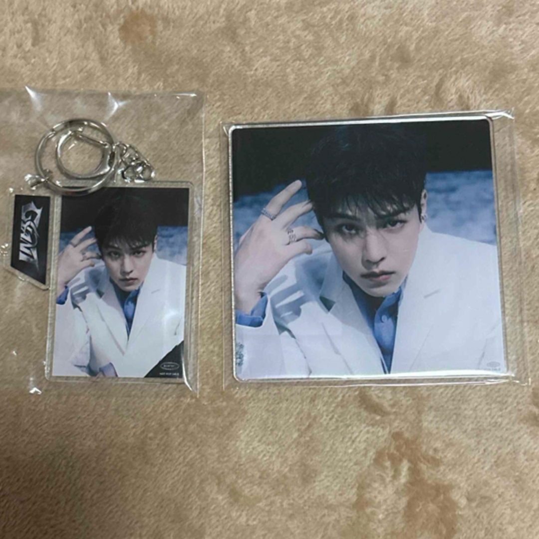 スキズ スンミンGIANT 購入特典 キーホルダー &コースター エンタメ/ホビーのCD(K-POP/アジア)の商品写真