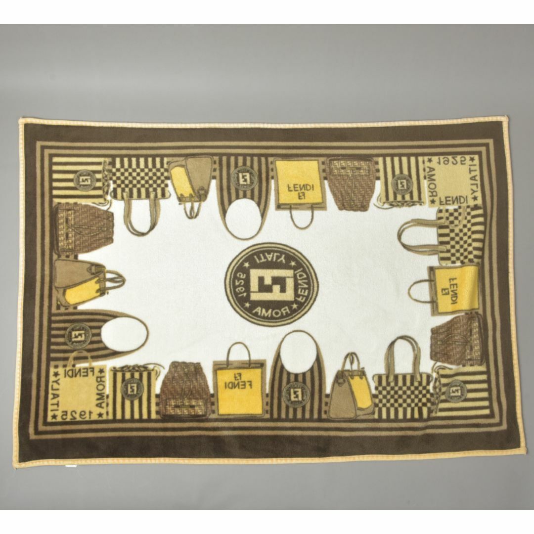 FENDI - 美品◇FENDI フェンディ バッグ柄 ブランケット 100×140 FENDI - 美品◇FENDI フェンディ バッグ柄 ブランケット 100×140