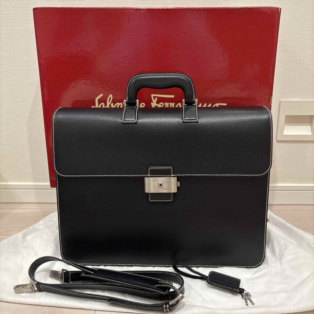 Salvatore Ferragamo - 極美品! ☆フェラガモ☆ 本革 ビジネス Salvatore Ferragamo - 極美品! ☆フェラガモ☆ 本革 ビジネス