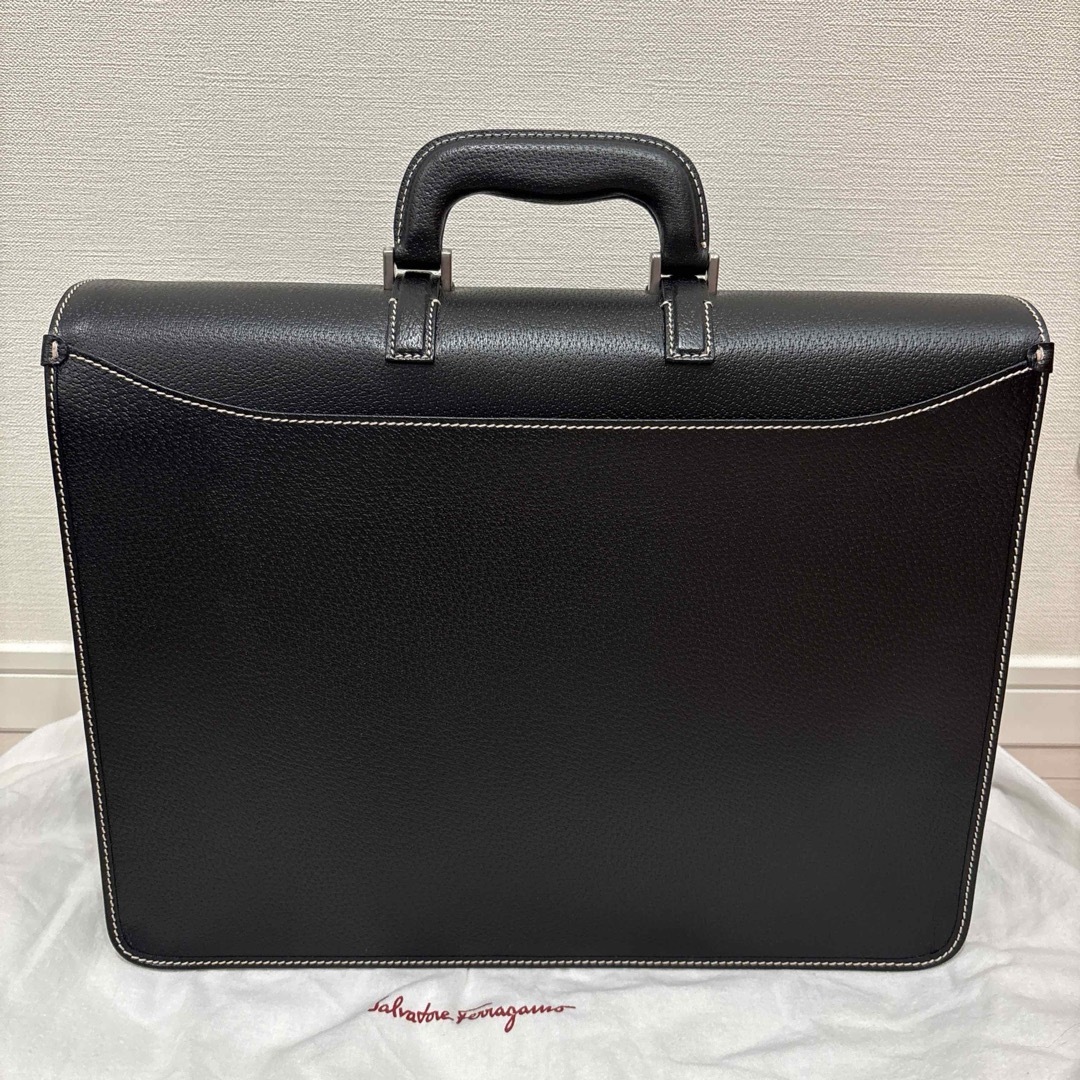 Salvatore Ferragamo - 極美品! ☆フェラガモ☆ 本革 ビジネス Salvatore Ferragamo - 極美品! ☆フェラガモ☆ 本革 ビジネス