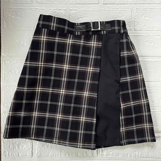 イッカ(ikka)のikka ラップパンツ　ラップスカート(パンツ/スパッツ)