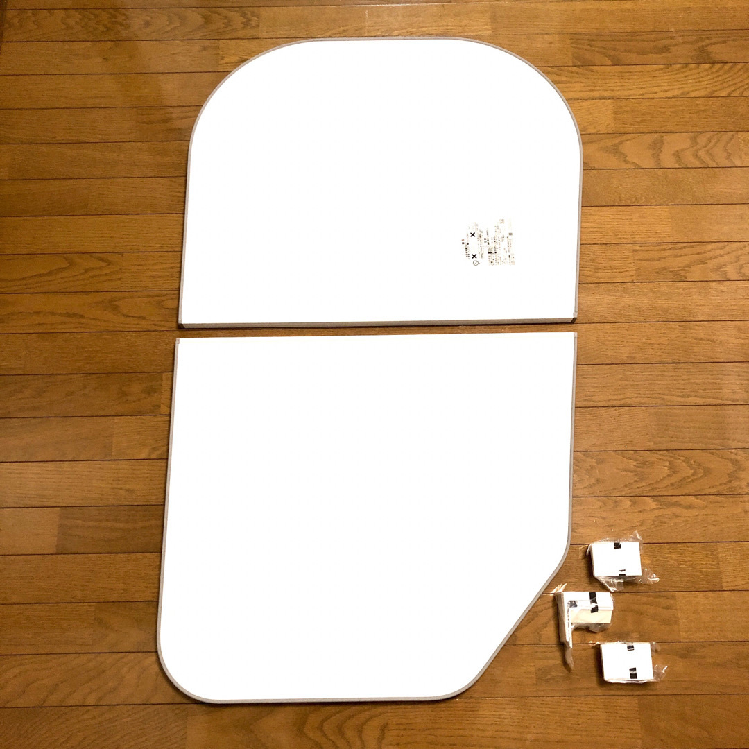 TOTOお風呂の蓋 EKKS2ALAA21WN 新品未使用 フック付き(白色) TOTOお風呂の蓋 EKKS2ALAA21WN 新品未使用 フック付き(白色)