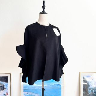 VALENTINO(ポンチョ)のフリマアイテム一覧 VALENTINO(ポンチョ)のフリマアイテム一覧
