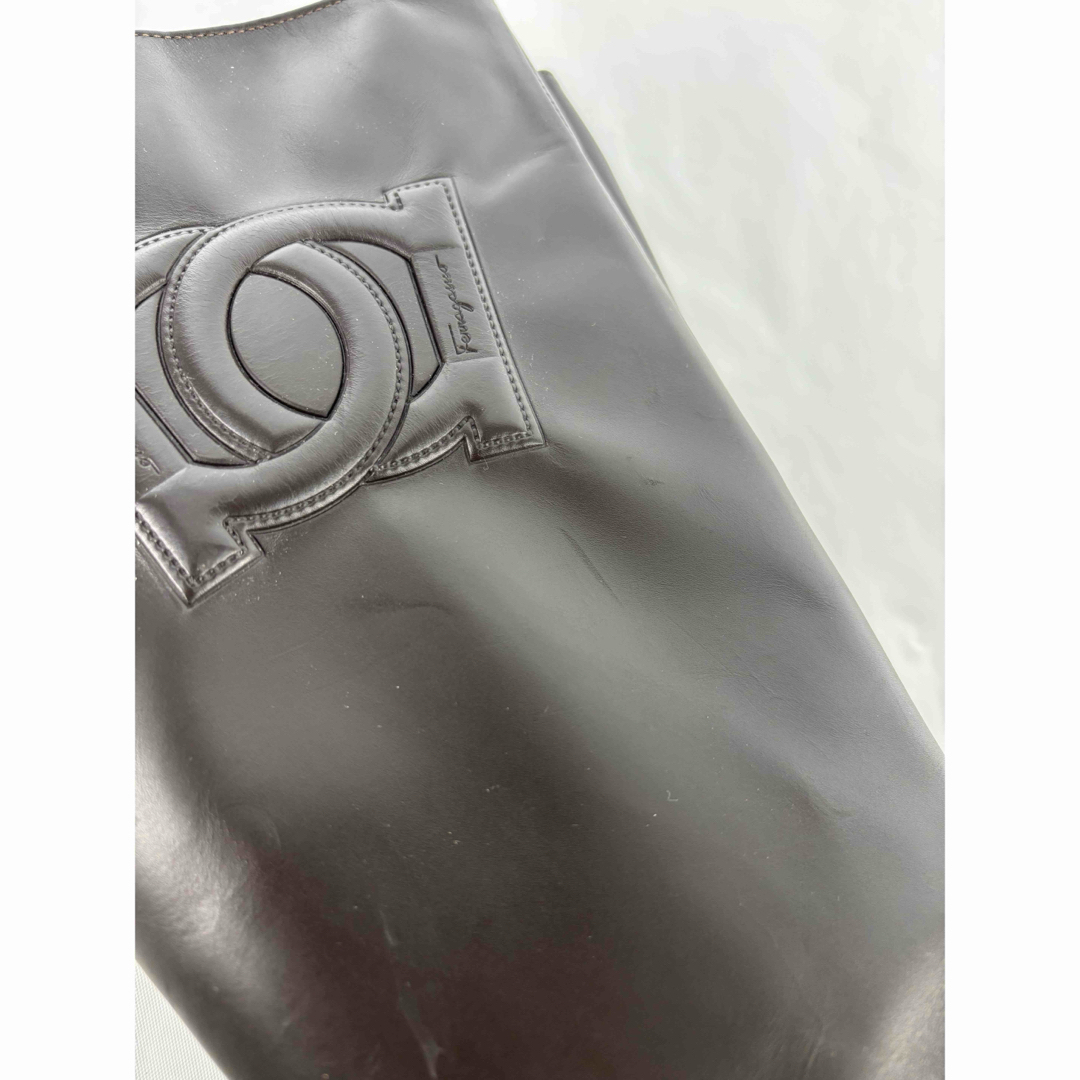 Salvatore Ferragamo(サルヴァトーレフェラガモ)のサルヴァトーレフェラガモ ブーツ ロング ガンチーニ 茶 ブラウン レザー レディースの靴/シューズ(ブーツ)の商品写真