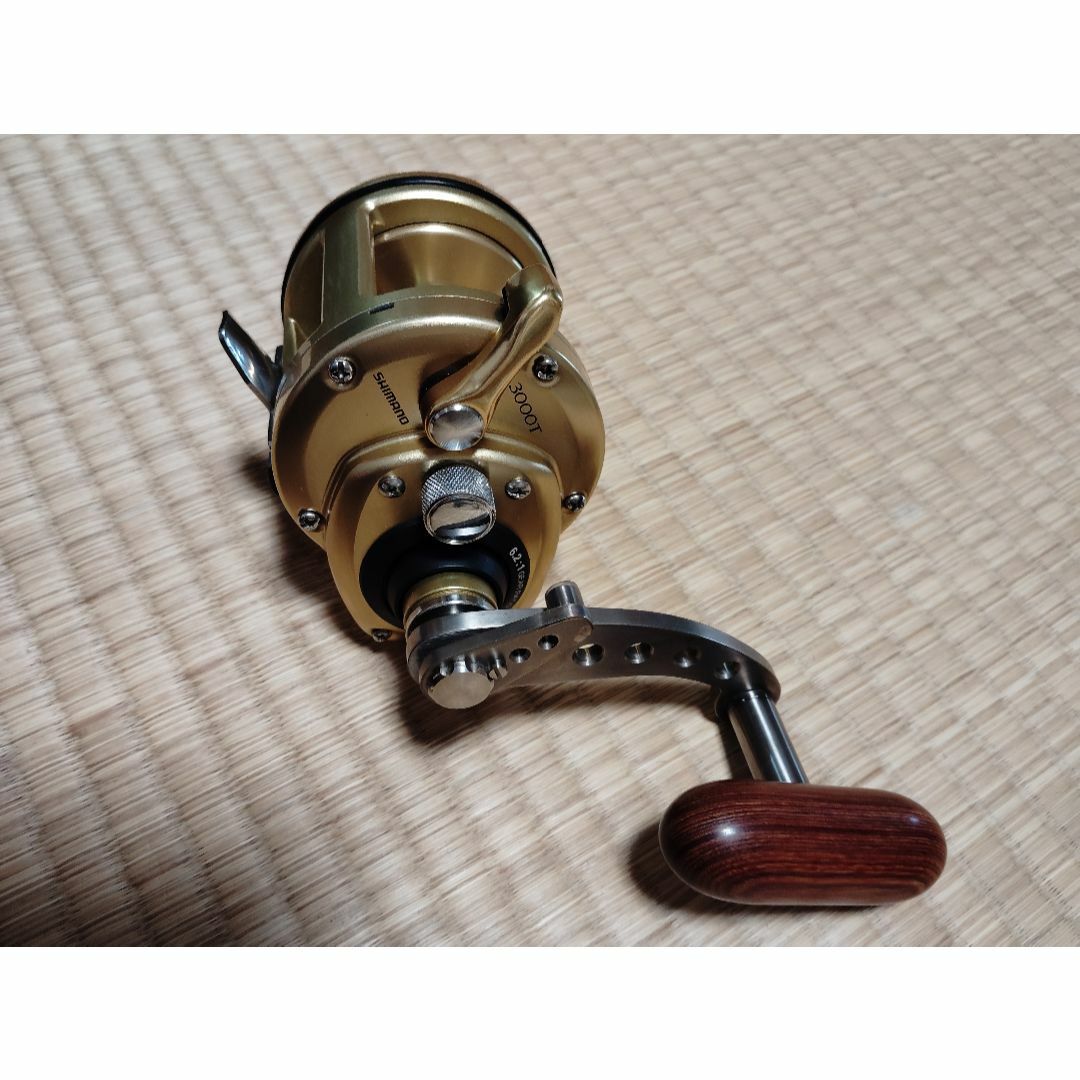シマノ 15 海魂 3000T ワークスハウント 5mmチタンハンドル シマノ 15 海魂 3000T ワークスハウント 5mmチタンハンドル