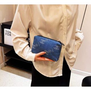 CHANEL(デニム ・ ポーチ)のフリマアイテム一覧 CHANEL(デニム ・ ポーチ)のフリマアイテム一覧