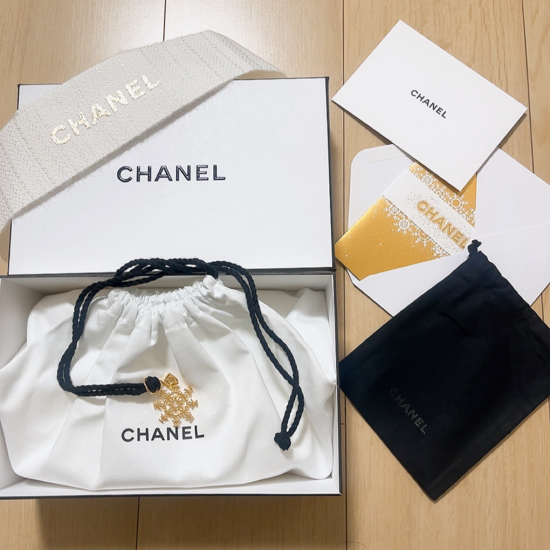 CHANEL - CHANEL 2024ホリデー チャーム 空箱 巾着 カードの通販 CHANEL - CHANEL 2024ホリデー チャーム 空箱 巾着 カードの通販