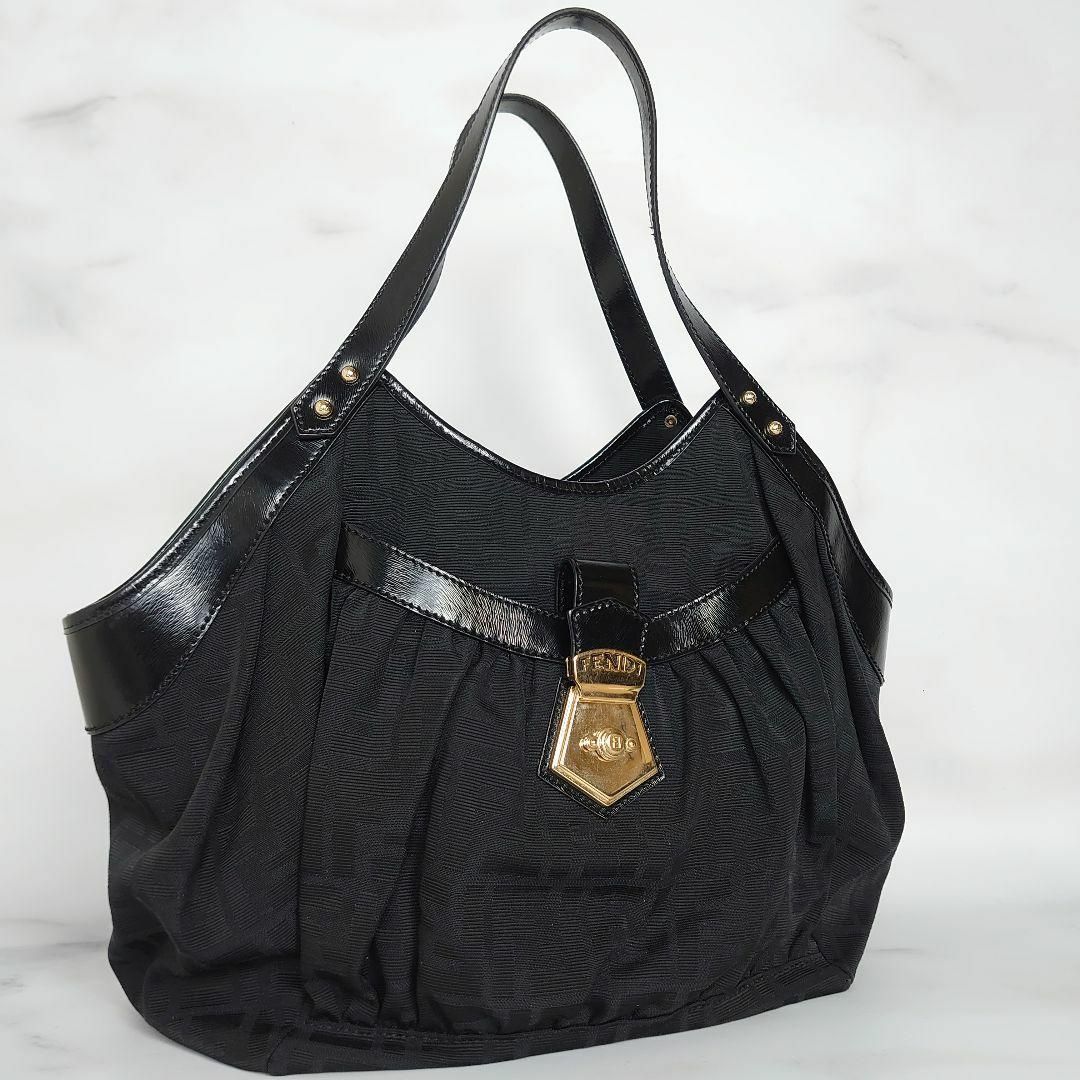 FENDI ズッカ トートバッグ 黒 ショルダーバッグ キャンバス レザー FENDI ズッカ トートバッグ 黒 ショルダーバッグ キャンバス レザー