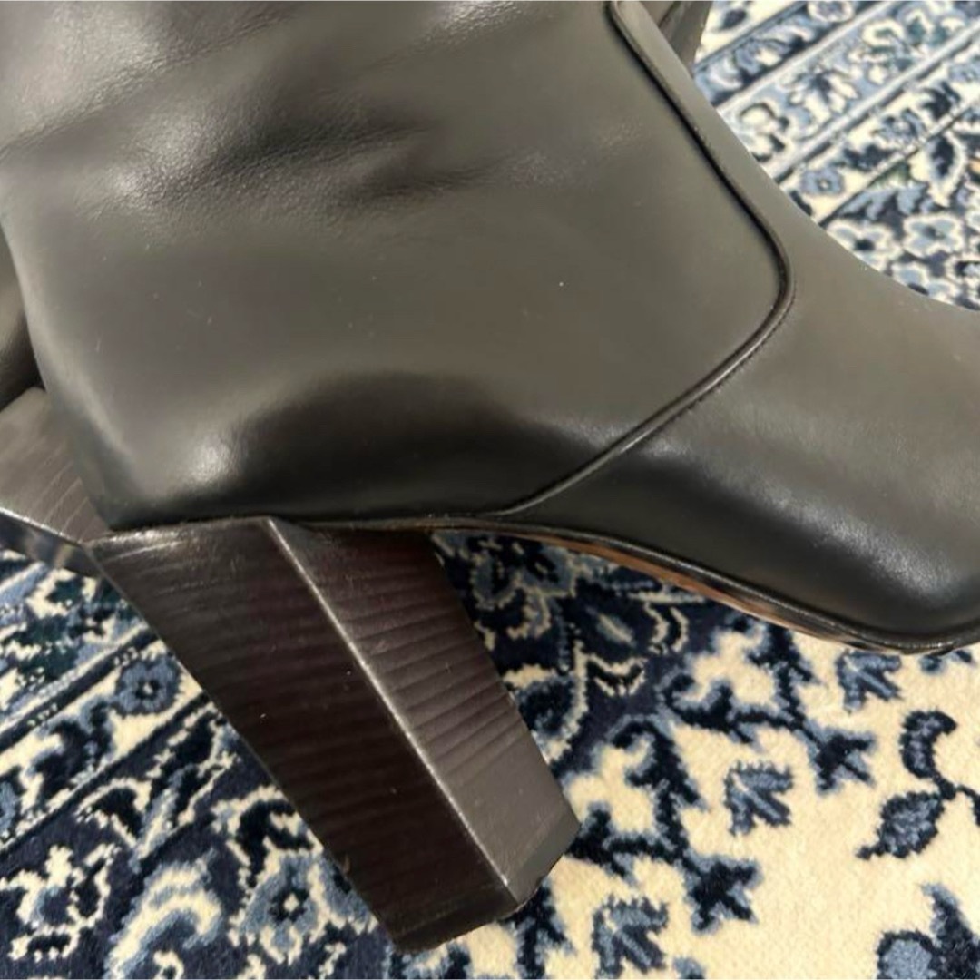 早い者勝ち!Fendi フェンディ 黒ブーツ ショート 早い者勝ち!Fendi フェンディ 黒ブーツ ショート