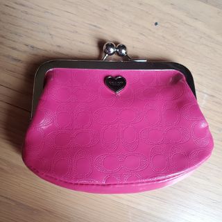 COACH(財布 ・ ピンク/桃色系)のフリマアイテム一覧 COACH(財布 ・ ピンク/桃色系)のフリマアイテム一覧