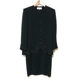 GIVENCHY(フォーマル/ドレス)のフリマアイテム一覧 GIVENCHY(フォーマル/ドレス)のフリマアイテム一覧