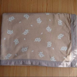 LAURA ASHLEY(毛布)のフリマアイテム一覧 LAURA ASHLEY(毛布)のフリマアイテム一覧