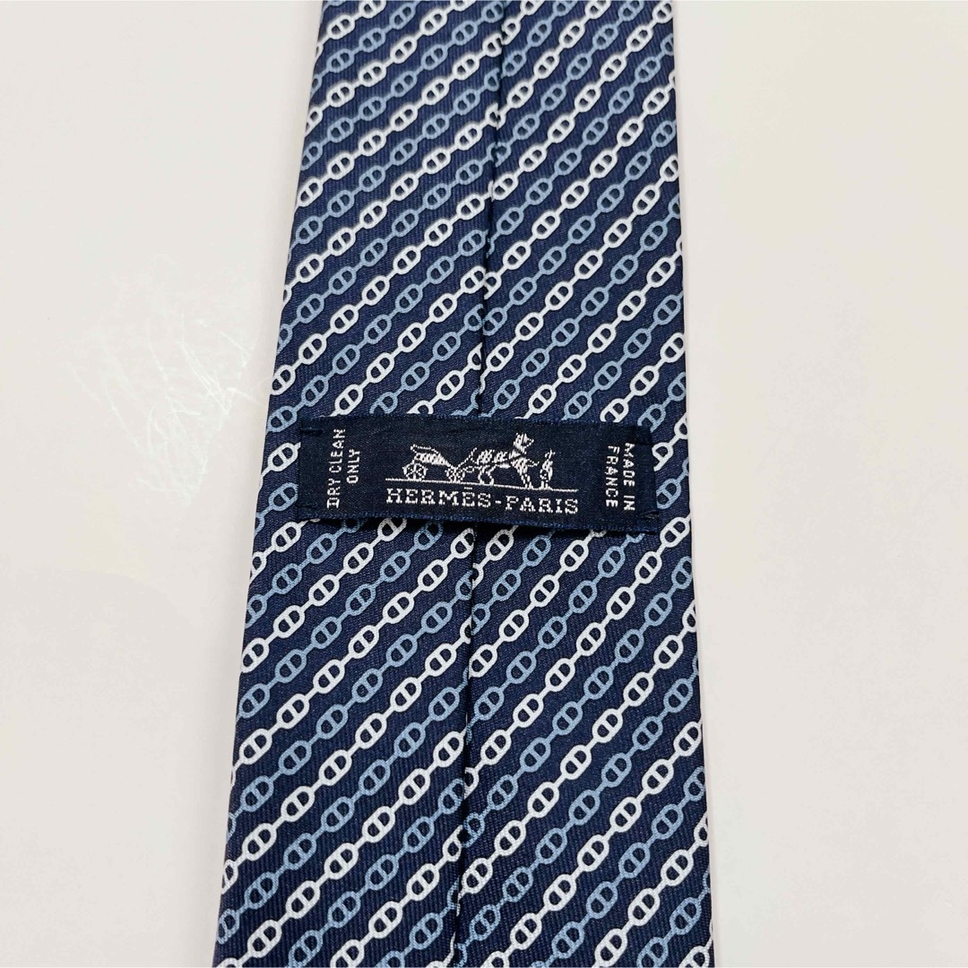 美品 エルメス ネクタイ ハイブランド シェーヌダンクル柄 H柄 美品 エルメス ネクタイ ハイブランド シェーヌダンクル柄 H柄