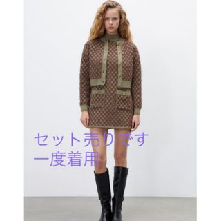 ZARA - 限定セール‼️ZARA ゴールドボタン付きニットワンピース