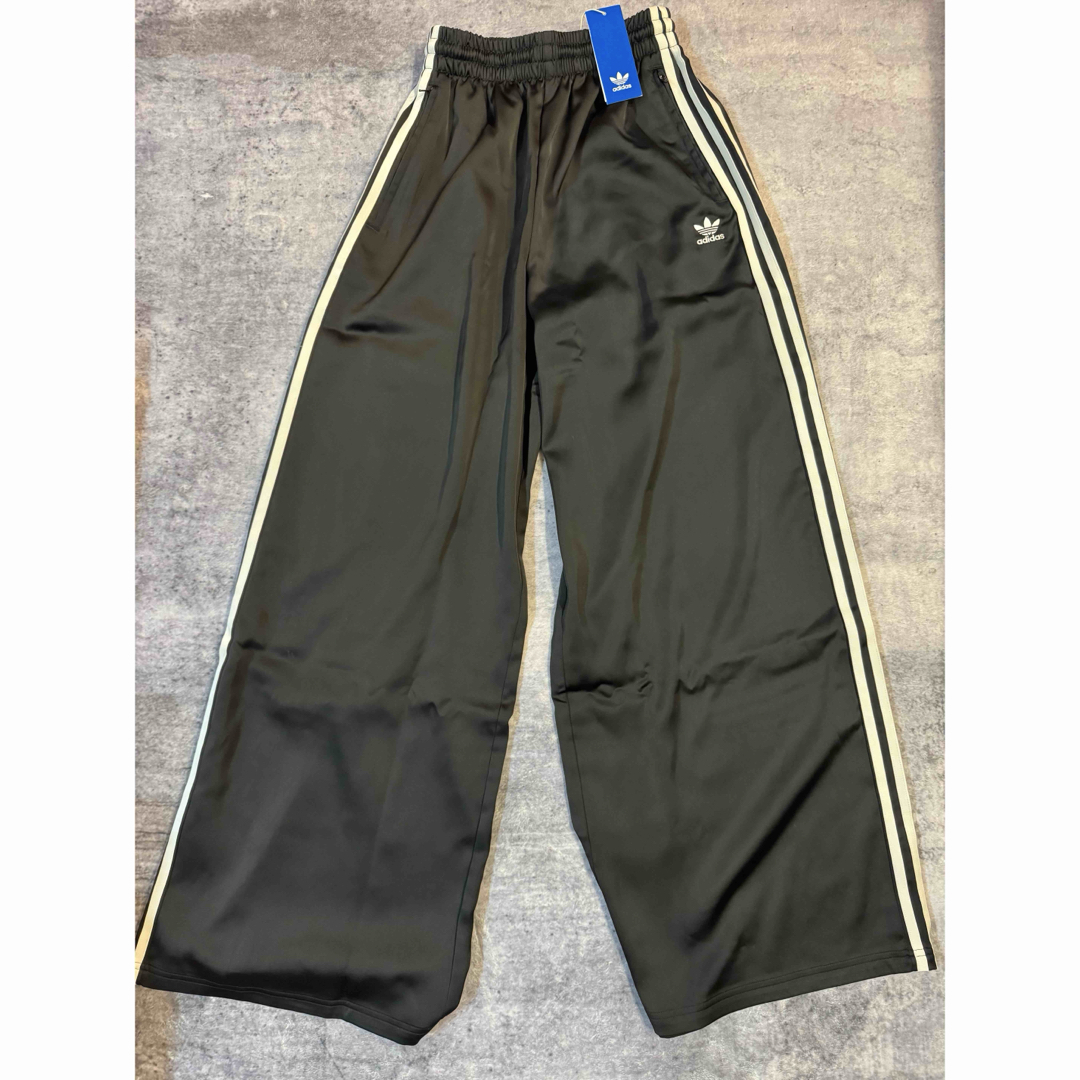 adidas Originals - 【新品・完売商品】 アディダス サテン adidas Originals - 【新品・完売商品】 アディダス サテン