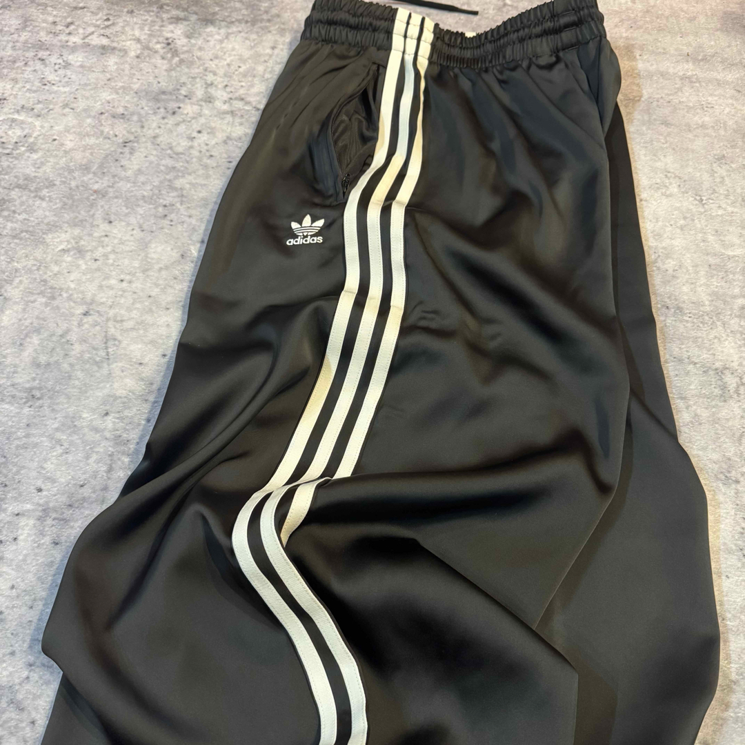 adidas Originals - 【新品・完売商品】 アディダス サテン adidas Originals - 【新品・完売商品】 アディダス サテン