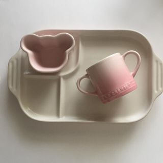 ルクルーゼ(LE CREUSET)の新品 ルクルーゼ ベビー ピンク(離乳食器セット)