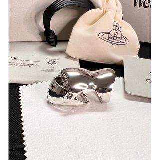 ヴィヴィアンウエストウッド(Vivienne Westwood)のヴィヴィアンウエストウッド　Vivienne Westwood ナックル リング(リング(指輪))