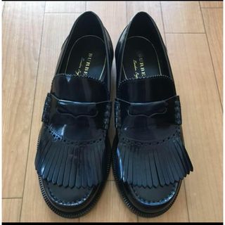 BURBERRY - 新品未使用】BURBERRY バーバリー フリンジ BURBERRY - 新品未使用】BURBERRY バーバリー フリンジ