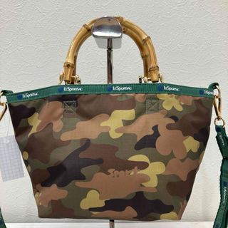 LeSportsac(カモフラージュ ・ ショルダーバッグ)のフリマ LeSportsac(カモフラージュ ・ ショルダーバッグ)のフリマ