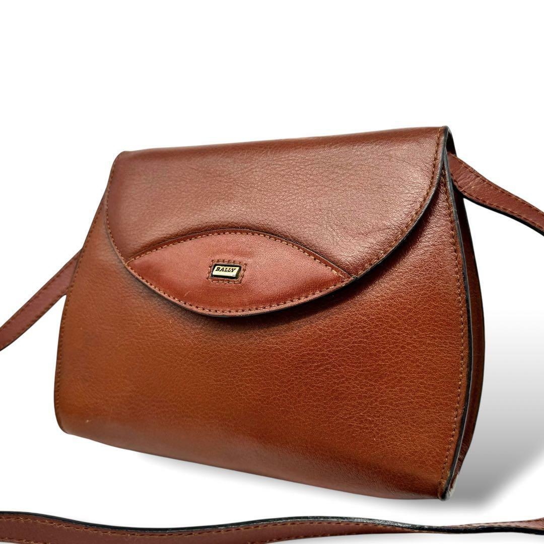 BALLY バリー 斜め掛け クロスボディ フラップ オールレザー BALLY バリー 斜め掛け クロスボディ フラップ オールレザー