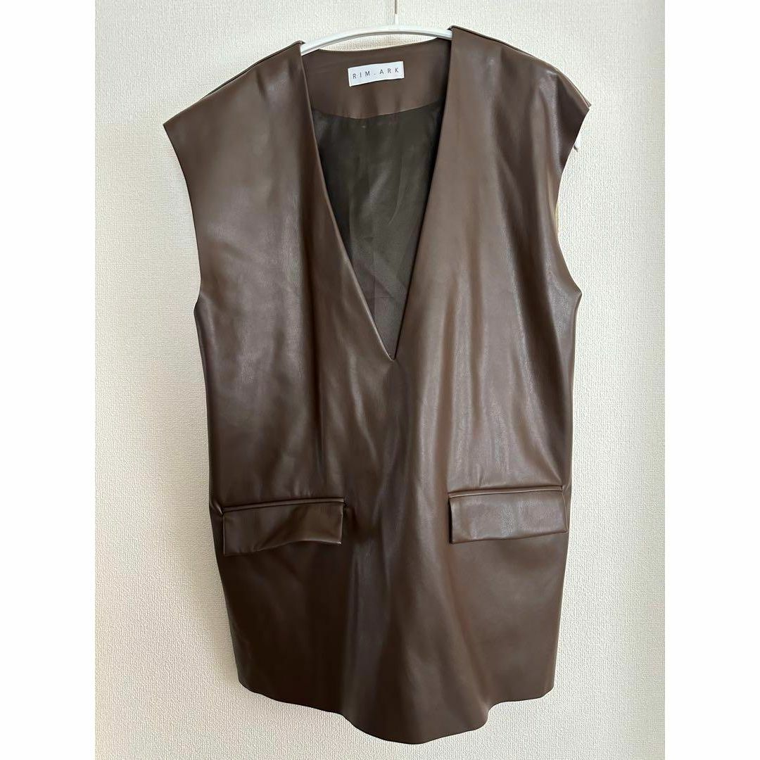 RIM.ARK - ⭐️RIM.ARK⭐️リムアークCut off v neck vest レザーベスト