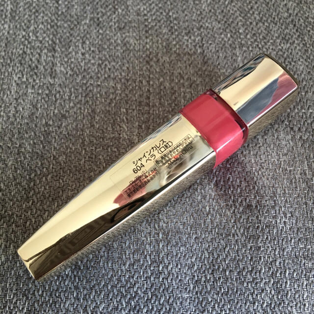 L'Oreal Paris(ロレアルパリ)の◆L'Oreal Paris◆シャインカレス💄💋【604ベラ】 コスメ/美容のベースメイク/化粧品(リップグロス)の商品写真