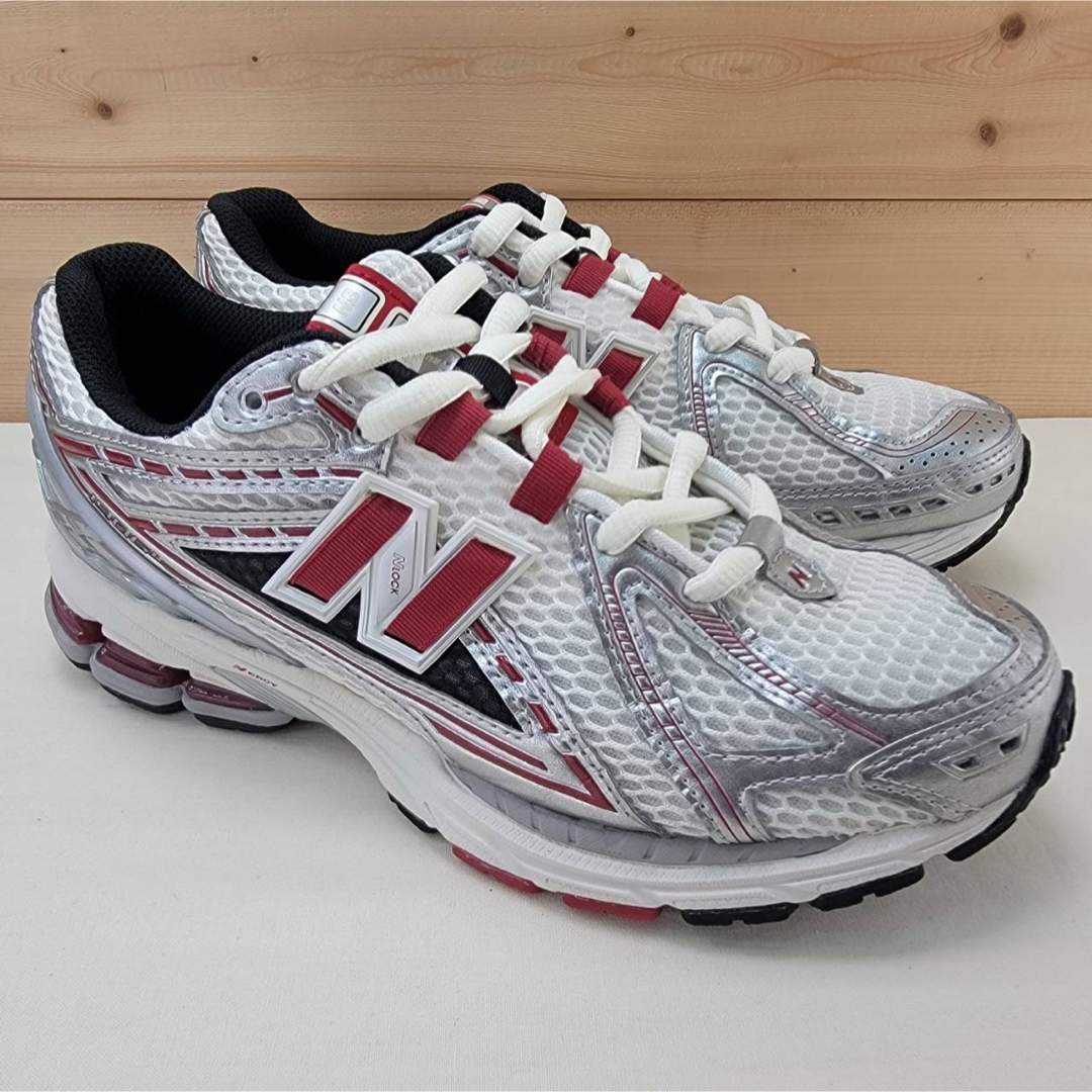 New Balance - ニューバランス M1906REA シルバー/レッド 24.5 New Balance - ニューバランス M1906REA シルバー/レッド 24.5